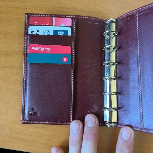 Vintage Gucci embossed GG leather notebook case in a burgundy red - Picture 10 of 11